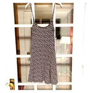 DIVIDED H&M Red Label Flower Printed Skater Dress